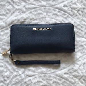 Michael Kors Jet Sept Navy Zip Leather Wallet